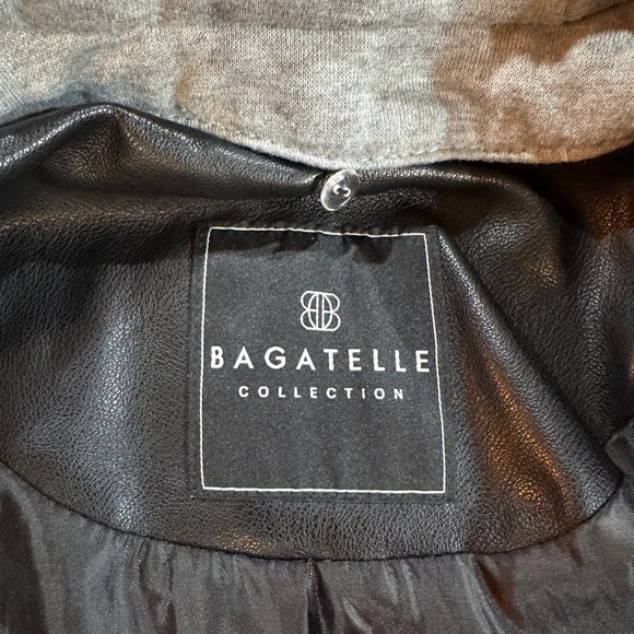 Bagatelle Collection Faux Leather Vegan Moto Jacket w/ detachable hoody Medium - Picture 3 of 4